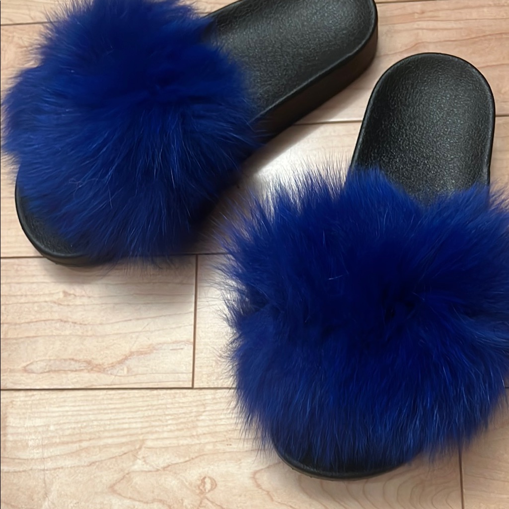 Blue Riyal Blue Fox Fuzzy Blue Slide Sandals